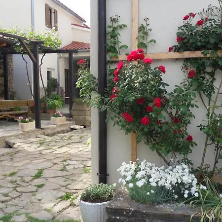 Apartma Istra Zora