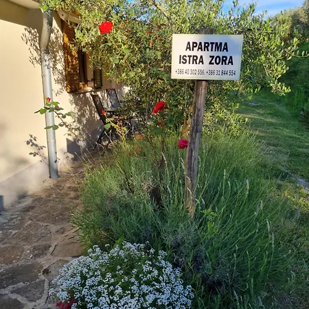 Apartma Istra Zora